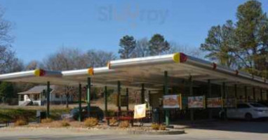 Sonic Drive-in outside