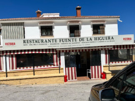 Fuente De La Higuera outside