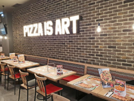 Pizza Hut Alegro Setubal food