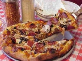 Vince's Italian Restaurant & Pizzeria food