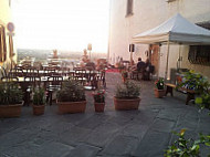 La Piazzetta outside