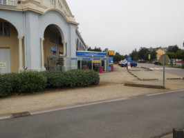 Creperie Des Arcades outside