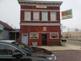 Corby's Irish Pub outside