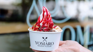 Yomaro Frozen Yogurt food