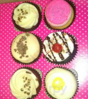 Smallcakes Cupcakery food