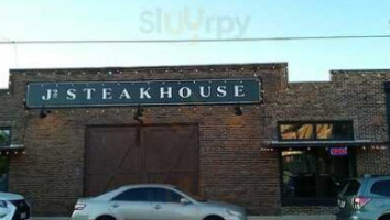 J2 Steakhouse outside