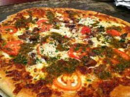 Bob Marshall's Biga Pizza food