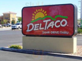 Del Taco outside