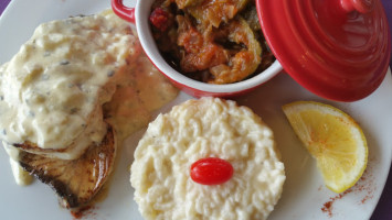 Chez Ma Mère food