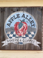 Apple Alley Bakery food