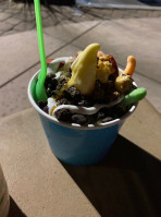 Yolove Frozen Yogurt food