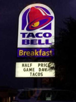 Taco Bell outside