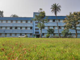 Rabindra Hostel outside