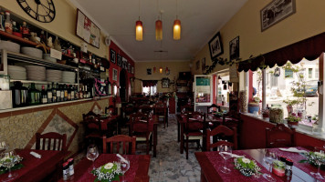 Pizzeria D"Alvino food