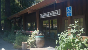 Parkside Grille outside