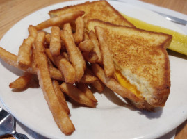 The Leonardtown Grille food