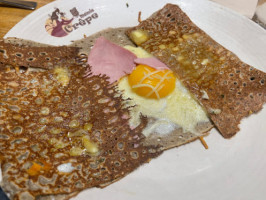 Mamie Crepe food