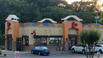 Taco Bell outside