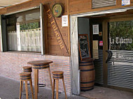 La Taberna inside