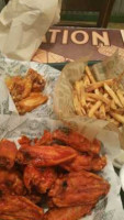 Wingstop inside