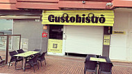 Gustobistro inside