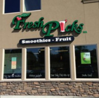 Freshpicks Smoothies Fruit outside