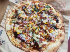 Mod Pizza food