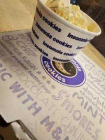 Insomnia Cookies food