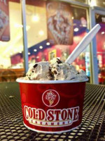 Cold Stone Creamery inside