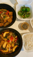 Oceanic Thai Kitchen food