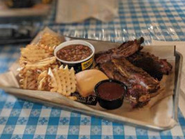 Dickey's Barbecue Pit food