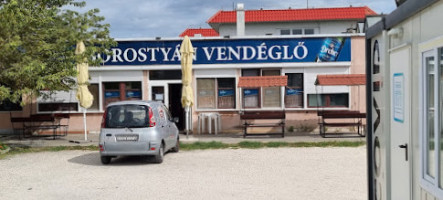 Borostyán Kisvendéglő outside