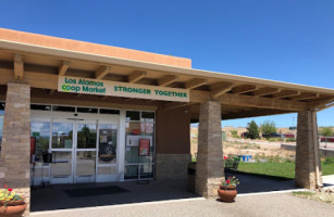 Los Alamos Cooperative Market outside