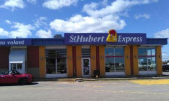 Rotisserie St-Hubert Express outside