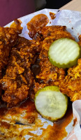 Royals Hot Chicken food