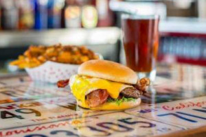 Smitty's Garage Burgers Beer food