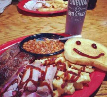 Sonny's Bbq food