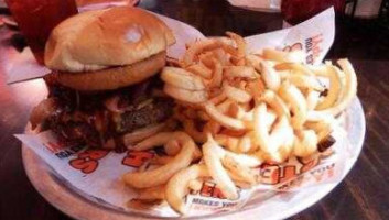 Hooters food