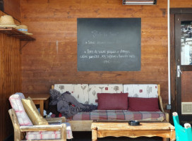 Le Chalet des Colosses inside