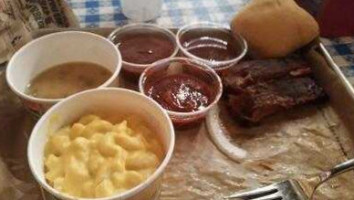 Dickey's Barbecue Pit food