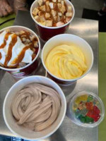 Menchie's Frozen Yogurt food