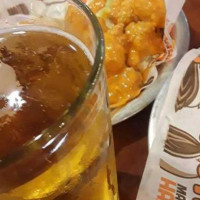 Hooters food