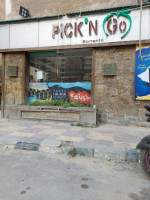 Pick'n Go Mostafa Kamel outside