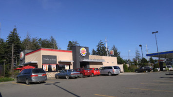 Burger King outside