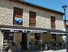 Bar-restaurante La Fortaleza inside