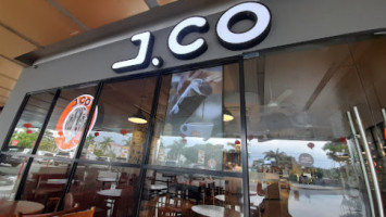 J'co Donuts Coffee Hartono Mall inside