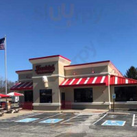 Freddy's Frozen Custard Steakburgers outside