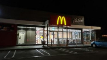 Mcdonald's Motueka outside