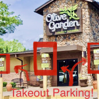 Olive Garden Italian outside