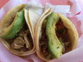 Ricos Tacos food